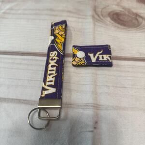 Keychain wristlet & matching cord keeper - MN Vikings